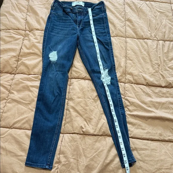 Hollister Blue Ripped Skinny Jeans - Picture 3 of 4